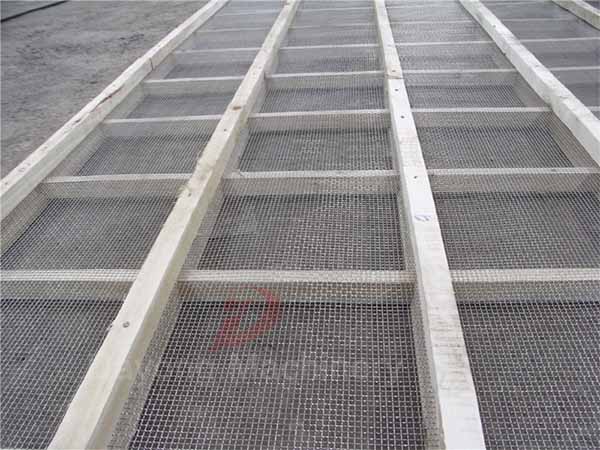 fertilizer-linear-vibrating-screen-5